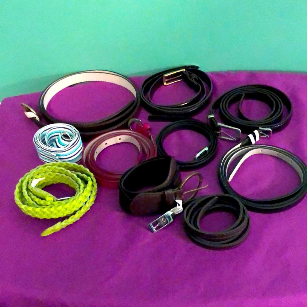 A box of Belts